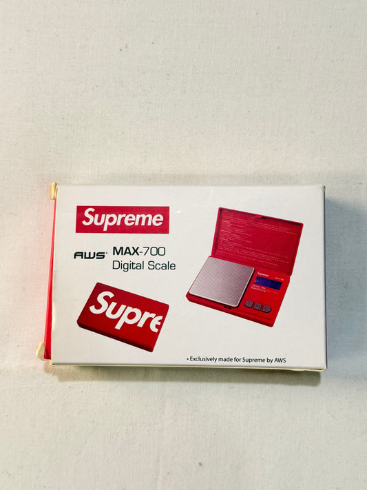 Supreme FW18 AWS Max 700 Digital Scale Red U