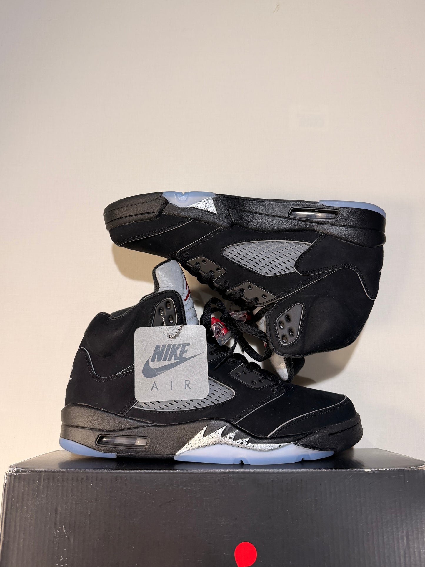 Jordan 5 Retro OG Black Metallic Reimagined U10