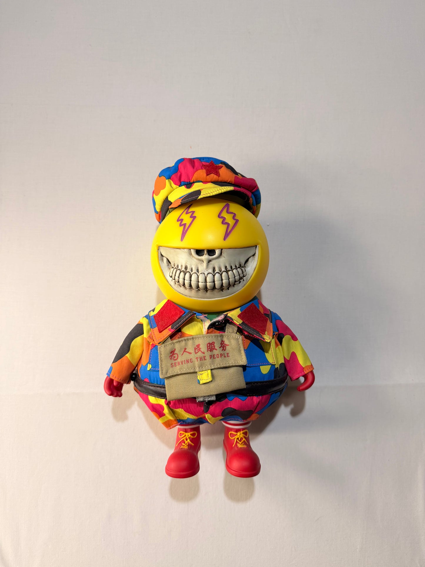 Ron English J Balvin McSupersized Complexcon 17' Figure