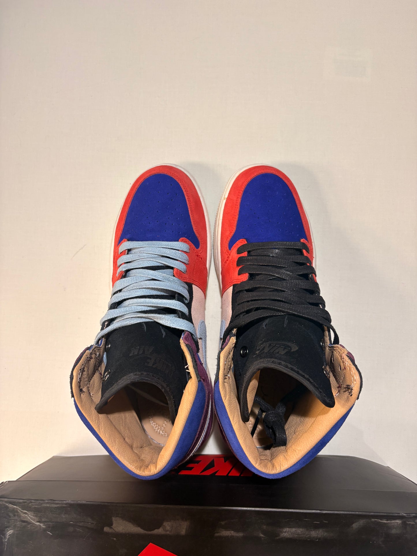 Jordan 1 High Retro Aleali May Court Lux U10W