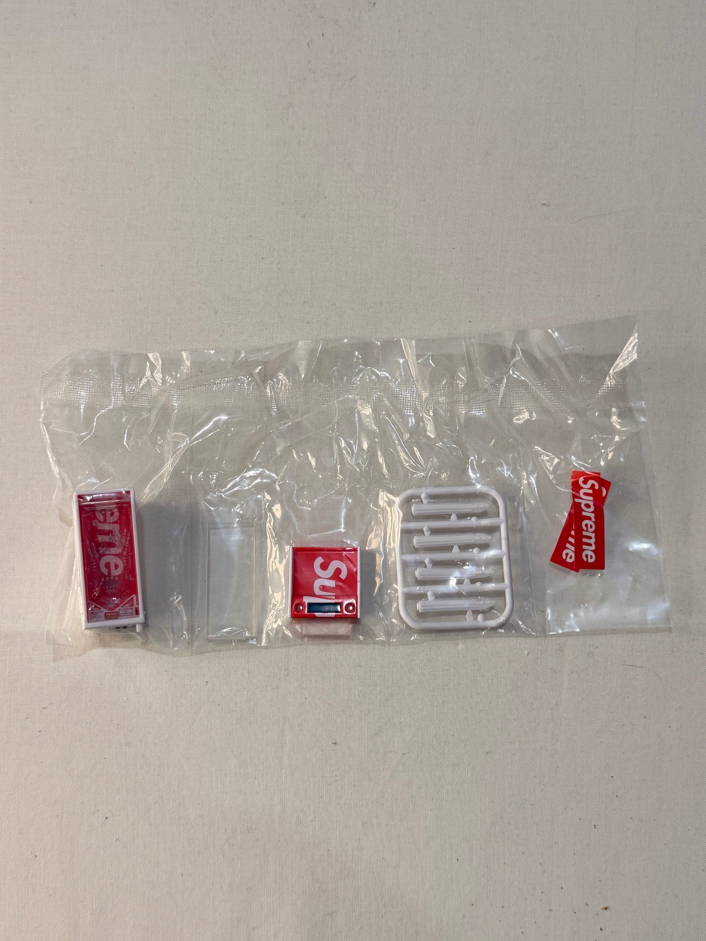 Supreme Bandai Gashapon Mini Stern Pinball Machine
