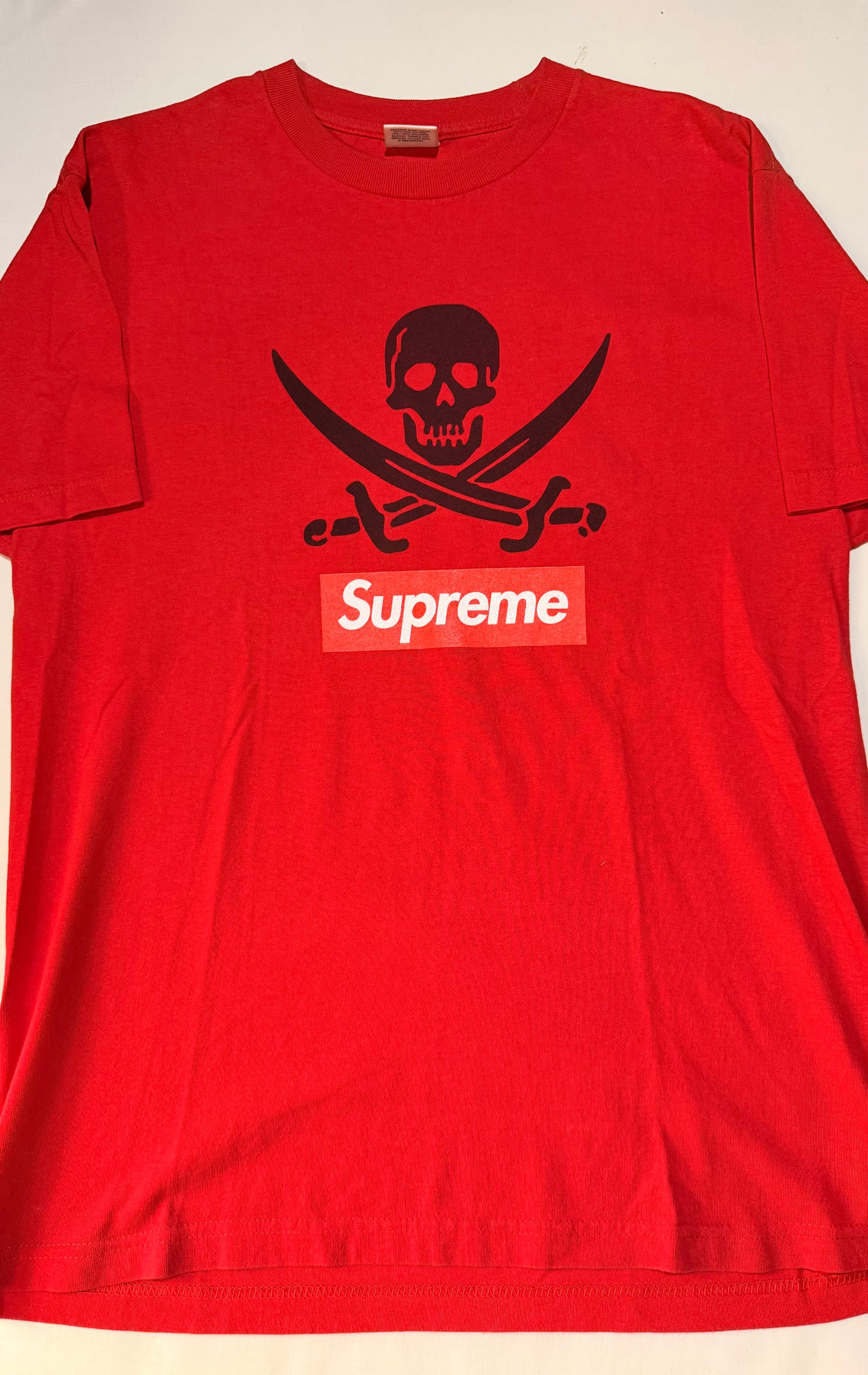 Supreme (SS06) Neighborhood Pirate Skull Tee U