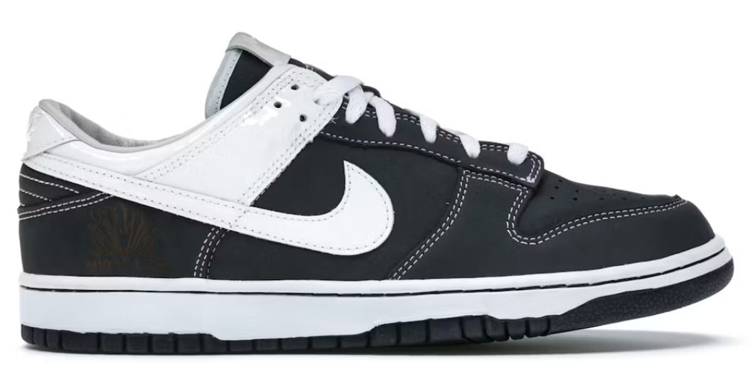 Nike Dunk Low Yankees (Sole Collector)